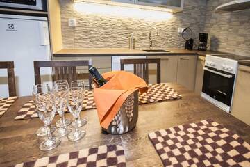 Фото номера Улучшенные апартаменты с 2 спальнями Курортные отели Holiday Village Gulo Gulo г. Рануа 8